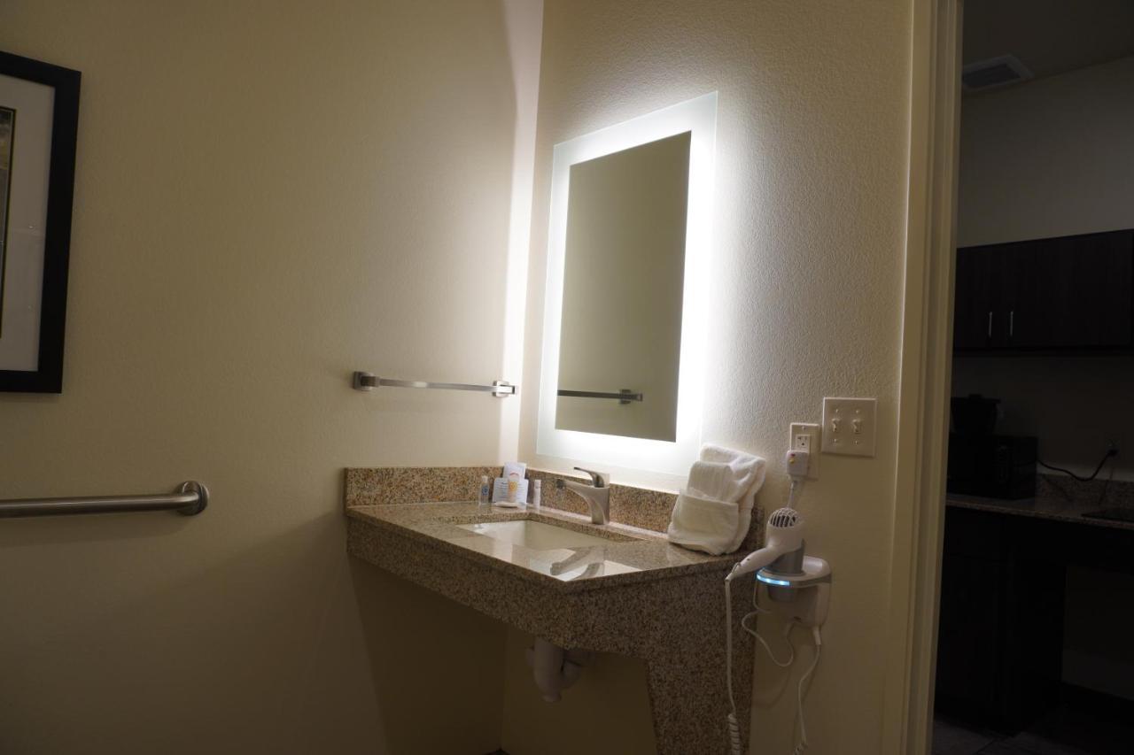 Comfort Inn & Suites Medina 外观 照片
