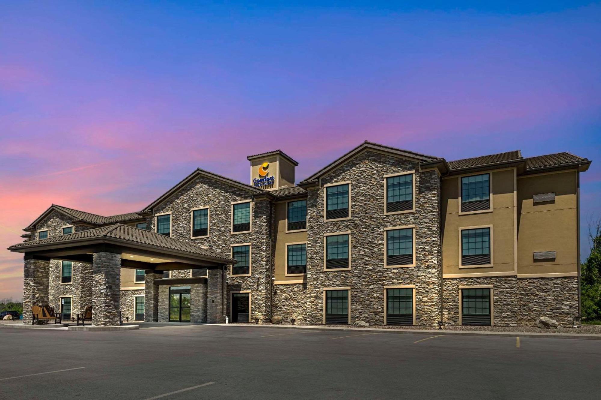 Comfort Inn & Suites Medina 外观 照片