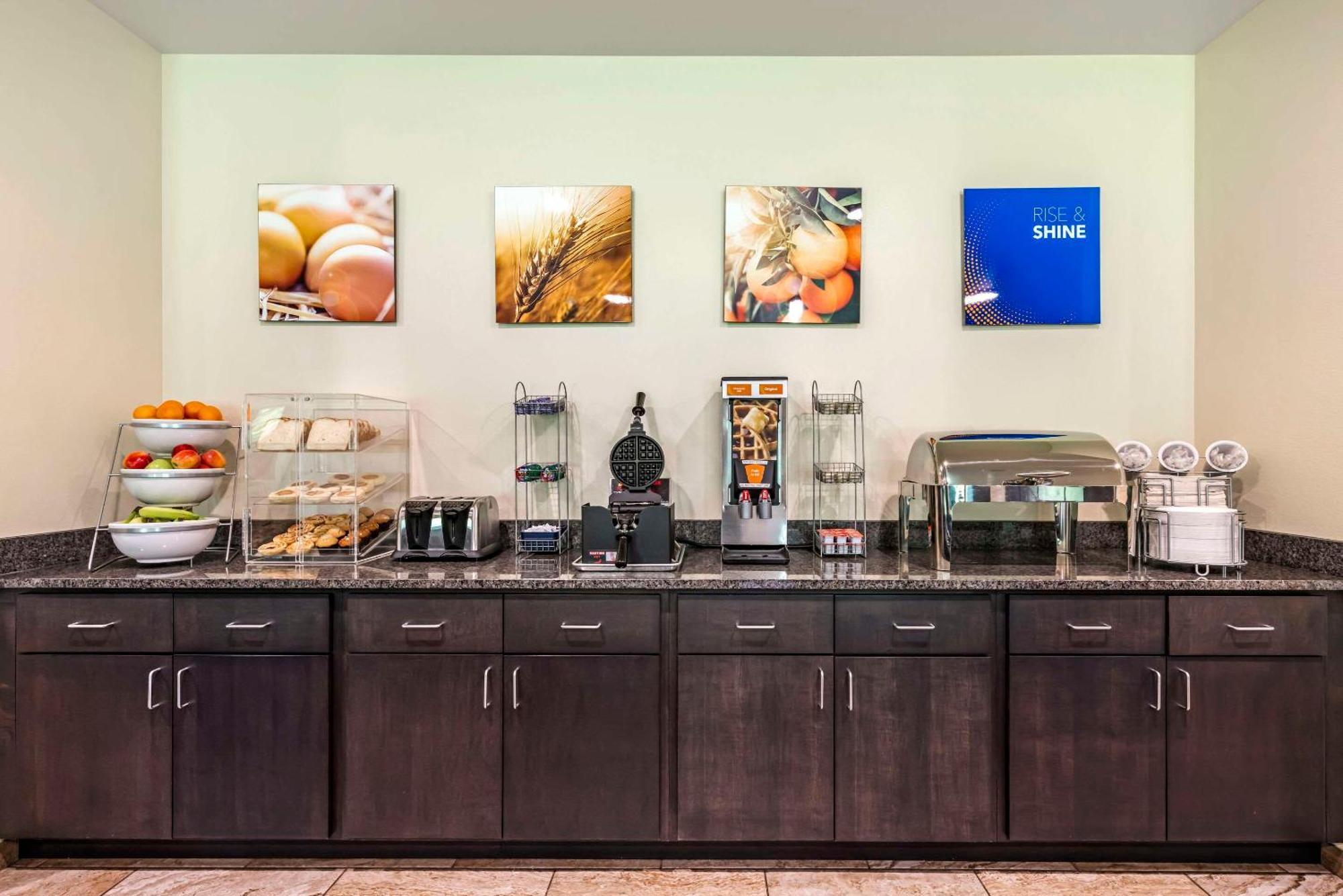 Comfort Inn & Suites Medina 外观 照片